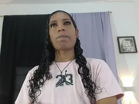 Snapshot of MiaCoock chatting on November 10, 1:10 pm MiaCoock online show from November 10, 1:10 pm