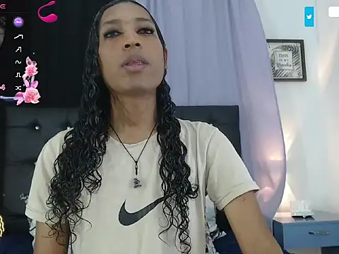 Snapshot of MiaCoock chatting on November 27, 12:40 pm MiaCoock online show from November 27, 12:40 pm