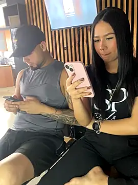 Brandon girls69hot online show from November 6, 7:37 pm