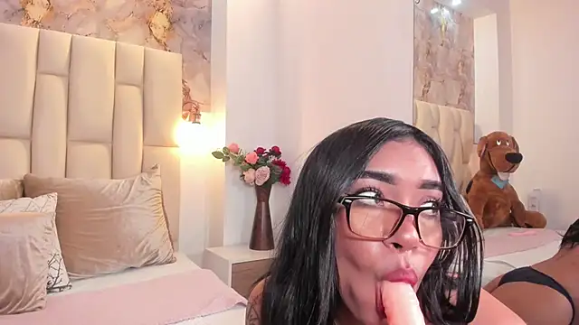 Snapshot of ruby_monarca chatting on November 6, 1:56 pm ruby monarca online show from November 6, 1:56 pm