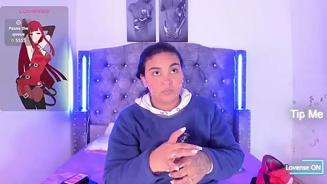 Snapshot of Ashlye_rose0 chatting on December 4, 11:41 am Ashlye rose0 online show from December 4, 11:41 am