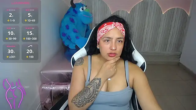 Snapshot of tamara_brown_t chatting on December 18, 2:50 am tamara brown t online show from December 18, 2:50 am