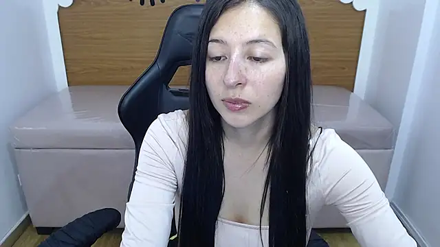 Snapshot of scarlett_percy_t chatting on November 17, 7:52 pm scarlett percy t online show from November 17, 7:52 pm