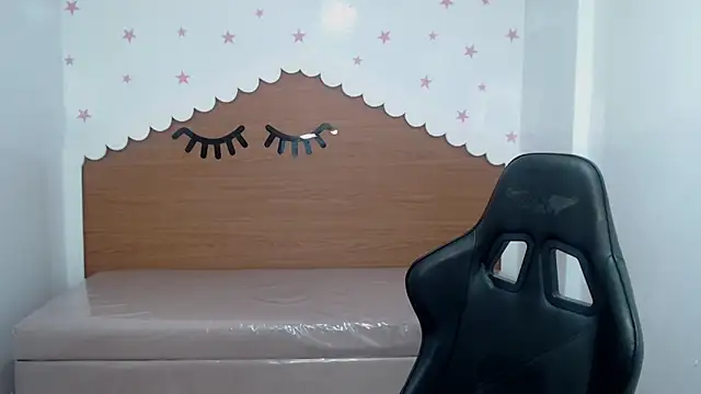 Snapshot of scarlett_percy_t chatting on November 20, 7:46 pm scarlett percy t online show from November 20, 7:46 pm