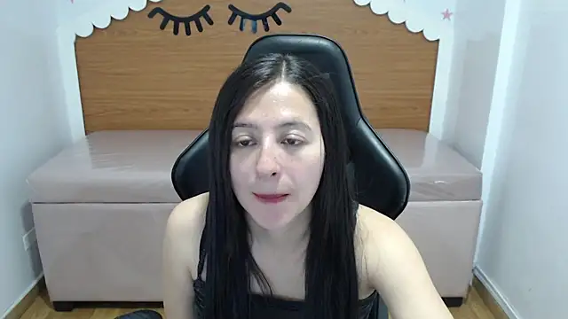 Snapshot of scarlett_percy_t chatting on November 22, 7:46 pm scarlett percy t online show from November 22, 7:46 pm