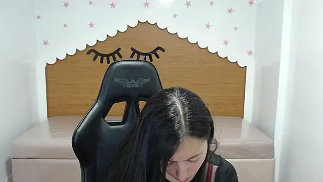 Snapshot of scarlett_percy_t chatting on November 23, 7:46 pm scarlett percy t online show from November 23, 7:46 pm