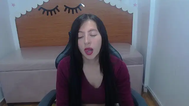 Snapshot of scarlett_percy_t chatting on December 13, 7:53 pm scarlett percy t online show from December 13, 7:53 pm