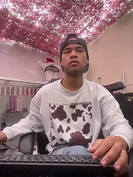 Eithan Walt online show from November 9, 12:25 pm