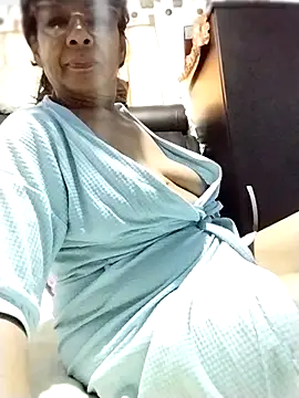 Snapshot of Marylinmiller chatting on November 8, 2:50 pm Marylinmiller online show from November 8, 2:50 pm