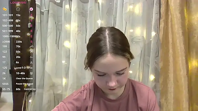 Snapshot of AlissaGerardo chatting on December 2, 2:12 pm AlissaGerardo online show from December 2, 2:12 pm