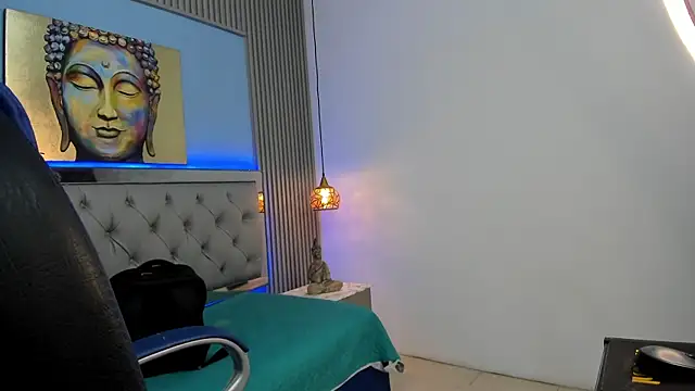 Liams18 online show from April 12, 3:33 am