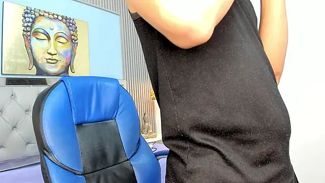 Liams18 online show from April 15, 4:19 am