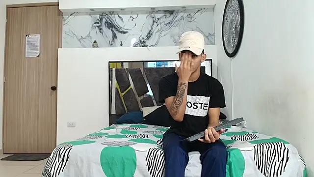 Snapshot of IMPERIO_ROMANO chatting on November 24, 7:13 pm IMPERIO ROMANO online show from November 24, 7:13 pm