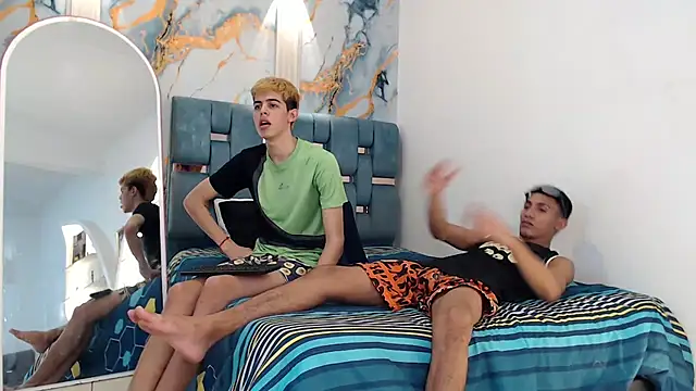 Snapshot of IMPERIO_ROMANO chatting on December 17, 7:31 pm IMPERIO ROMANO online show from December 17, 7:31 pm