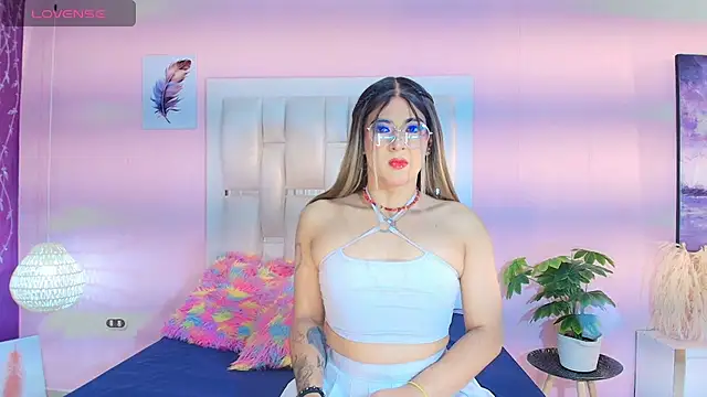 camii raux online show from December 4, 3:49 am