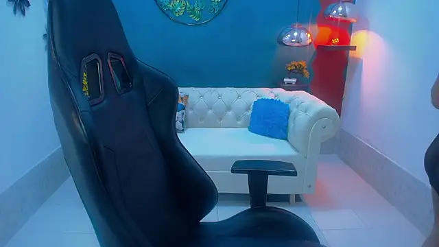 Scandarkmarie online show from January 15, 11:30 pm