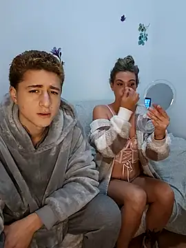 Snapshot of minervaystiven chatting on November 6, 4:35 am minervaystiven online show from November 6, 4:35 am