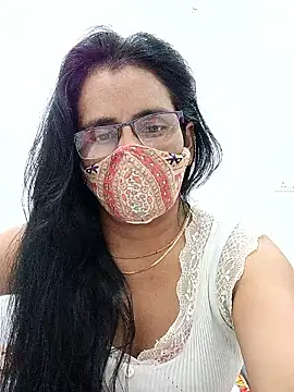 sanjana077 online show from April 7, 5:02 pm