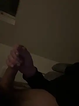 Snapshot of TeenNPlay chatting on February 9, 1:20 am TeenNPlay online show from February 9, 1:20 am