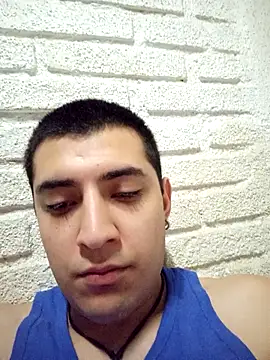 Snapshot of ale-hot21 chatting on December 14, 9:03 am ale-hot21 online show from December 14, 9:03 am