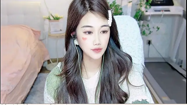 tutumissy online show from November 18, 4:44 pm