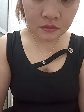 Snapshot of linh-xinh18 chatting on November 7, 5:24 pm linh-xinh18 online show from November 7, 5:24 pm