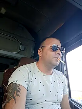 Snapshot of Chubbytop454 chatting on November 25, 8:36 am Chubbytop454 online show from November 25, 8:36 am