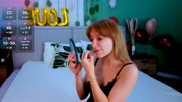 CindyMoriLove online show from February 14, 5:37 am