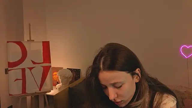 Snapshot of eirakiliana chatting on November 25, 6:35 am eirakiliana online show from November 25, 6:35 am