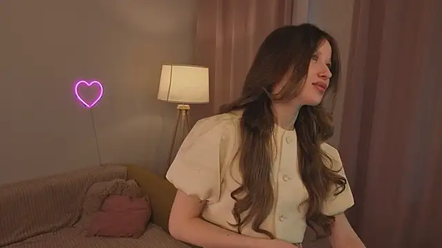 Snapshot of eirakiliana chatting on November 29, 7:22 am eirakiliana online show from November 29, 7:22 am