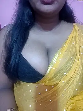 Snapshot of Keerthee_ chatting on November 27, 1:57 pm Keerthee online show from November 27, 1:57 pm