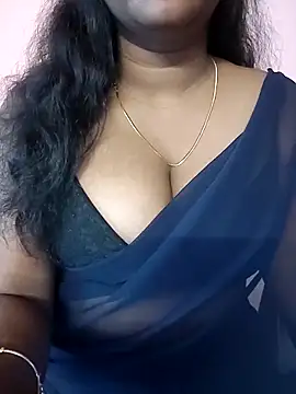 Snapshot of Keerthee_ chatting on December 19, 5:25 am Keerthee online show from December 19, 5:25 am