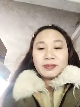 Snapshot of MINSSA502 chatting on November 28, 12:35 am MINSSA502 online show from November 28, 12:35 am