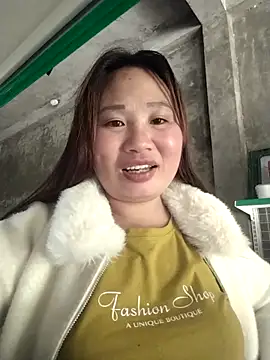 Snapshot of MINSSA502 chatting on December 3, 8:34 am MINSSA502 online show from December 3, 8:34 am