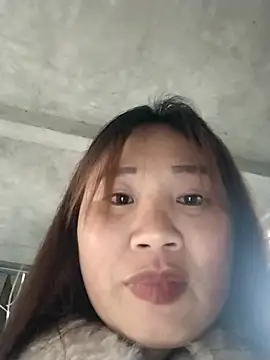 Snapshot of MINSSA502 chatting on December 18, 7:58 am MINSSA502 online show from December 18, 7:58 am