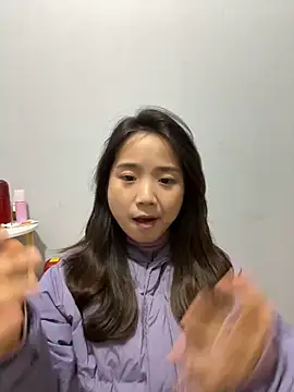 Hmm 0303 online show from December 4, 2:48 pm