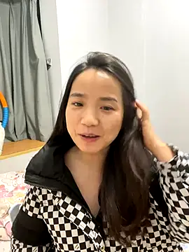 Hmm 0303 online show from December 17, 2:34 pm