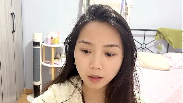 Hmm 0303 online show from March 29, 5:13 pm