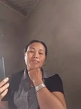 Snapshot of Karen_china chatting on November 22, 5:50 am Karen china online show from November 22, 5:50 am