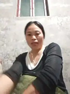 Snapshot of Karen_china chatting on December 2, 10:38 pm Karen china online show from December 2, 10:38 pm