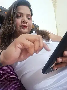 Adorable Jannet online show from November 13, 5:39 am