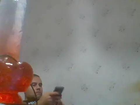 Snapshot of Kreol69 chatting on November 8, 10:08 pm Kreol69 online show from November 8, 10:08 pm