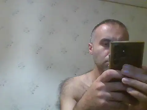 Snapshot of Kreol69 chatting on November 10, 10:31 pm Kreol69 online show from November 10, 10:31 pm