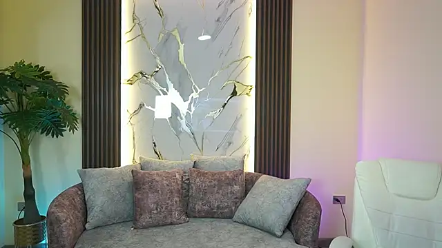 TessaaFox online show from December 1, 11:48 am