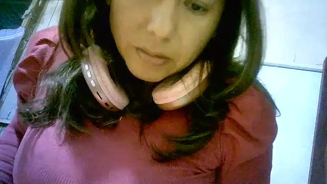 Zulreyna online show from June 20, 5:10 am