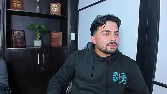 JonnSnow  online show from November 7, 4:01 am