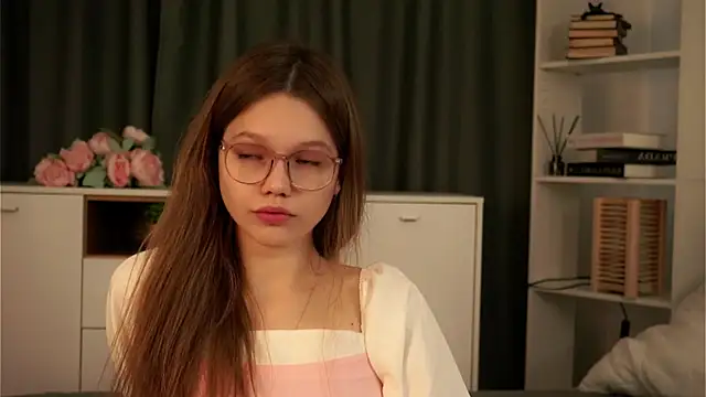 BrookeDyce online show from November 10, 7:29 am