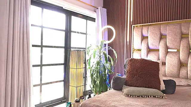 Snapshot of alicia_xoxo chatting on November 29, 3:48 pm alicia xoxo online show from November 29, 3:48 pm