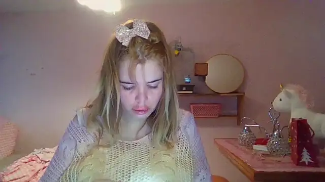 HornyElena online show from December 21, 2:46 pm