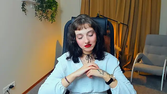 JannLedain online show from November 6, 12:28 pm